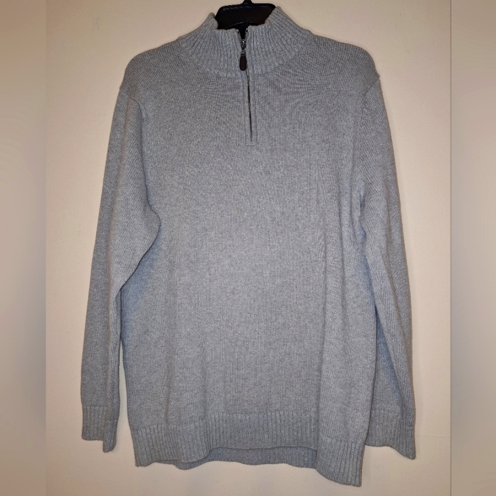 An L.L. Bean 1/4 zip 100% cotton sweater in a size XLT. Pre-loved